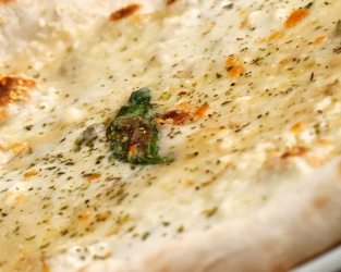 Pizza 4 Formaggi